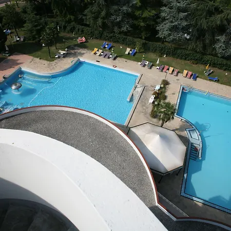 Szálloda Commodore Terme Montegrotto Terme