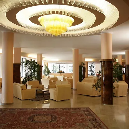 Ξενοδοχείο Commodore Terme 3*