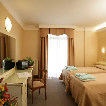 Commodore Terme Hotel 3*