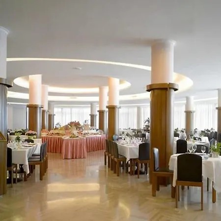 Commodore Terme מונטגרוטו טרמה